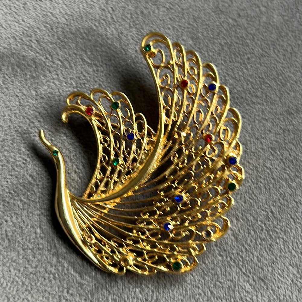 Vintage Peacock Brooch Pin